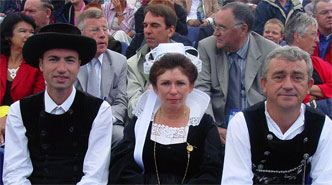 IMG/jpg/2006-ee.jpg